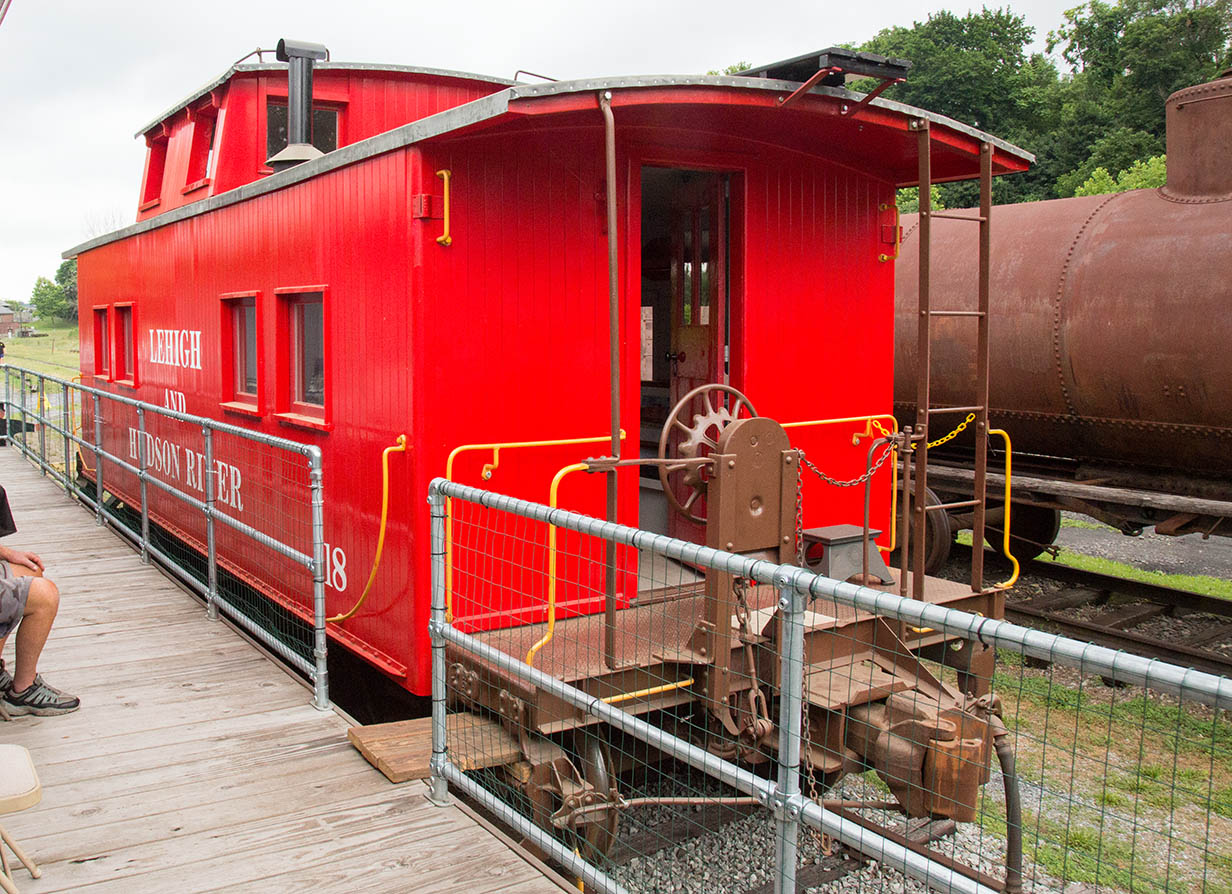 caboose 18